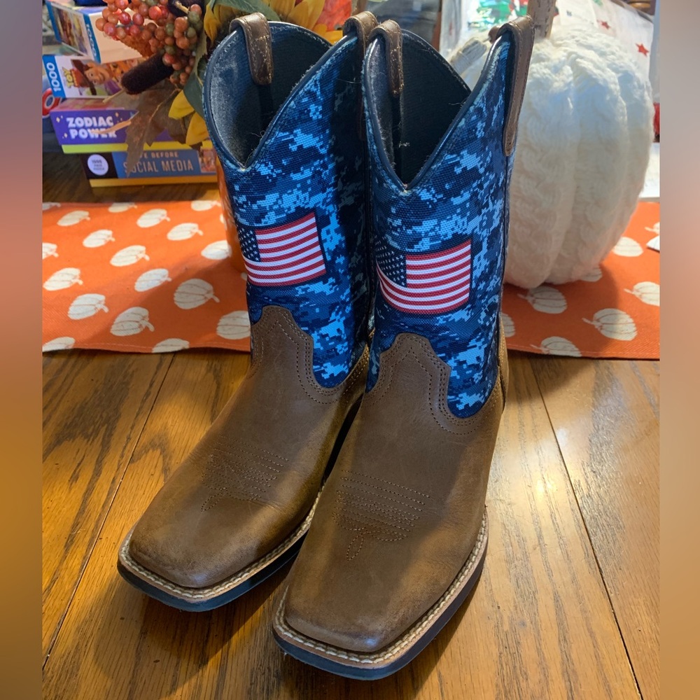 Ariat Youth size 3 Boots
